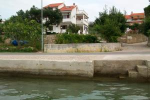 Apartments by the sea Kampor, Rab - 17396