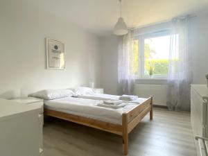 White - Przestronny apartament w Sopocie by Grand Apartments
