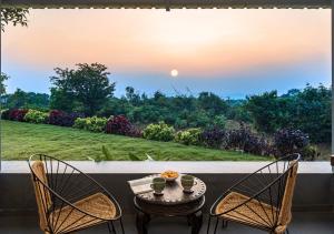 SaffronStays Aatman, Mahabaleshwar - luxury estate with al-fresco dining amidst nature