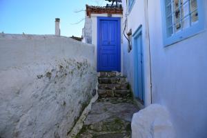 Hydra town, Relaxing patio Panoramic sea view