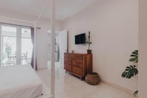 Affordable 2BR Private Pool Villa, Central Seminyak, Bali