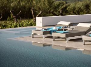 Drallos Luxury Villa - Private Heated Pool & Large Groups, by ZanteWize