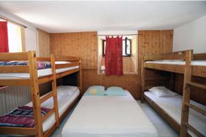 B&B / Chambres d'hotes Les Cristaux : Studio Familial