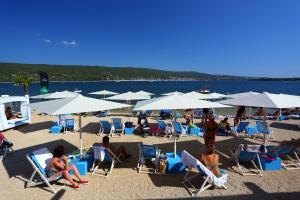 Apartments with parking space Kornic, Krk - 19463