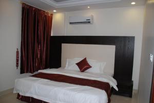 فخامه الارجوانه للشقق المخدومة