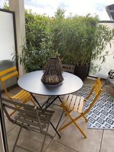 Appartements Petit cocon douillet avec terrasse : photos des chambres