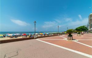 Beautiful Apartment In Follonica