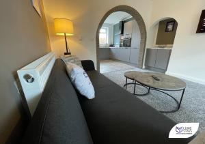 Luke Stays - Pembroke Avenue