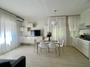 Stunning Apartment 300mt from the beach