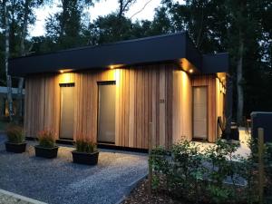 Theressa - Free Wifi en Netflix