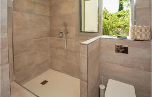 Maisons de vacances Amazing Home In Nimes : photos des chambres