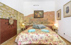 1 Bedroom Amazing Apartment In Chianni