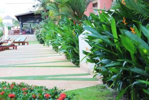 Kata Sea Breeze Resort - SHA Plus