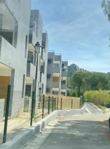 Appartements Les Baux-Beaux : Studio - Vue sur Montagne