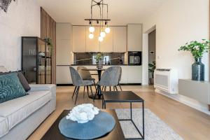 City Lux Apartment 2 - with garage and balcony