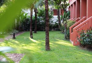 Kata Sea Breeze Resort - SHA Plus