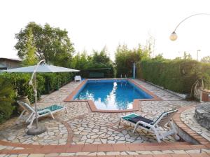 Chambre Triple - Vue sur la Piscine