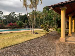 Casa 3 a 5 min del Irtra