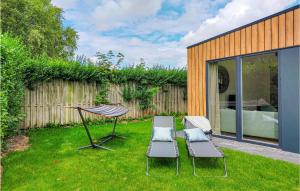 Stunning Home In Heinkenszand With Wifi