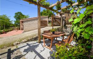 Maisons de vacances Amazing home in Coti Chiavari with WiFi and 1 Bedrooms : photos des chambres
