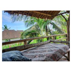 Bali Bungalow Medewisurf-homestay