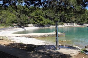 Apartments with a parking space Artatore, Losinj - 8007