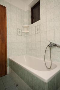 Apartments with parking space Cunski, Losinj - 7867