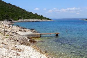 Apartments with a parking space Cunski, Losinj - 8010