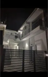 Όμορφο δυάρι με βεράντα.! - Káto Karvélion