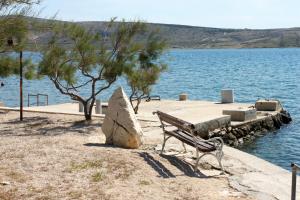 Apartments with a parking space Kustici, Pag - 6287