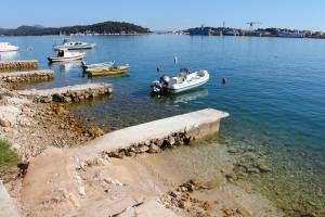 Apartments and rooms by the sea Mali Losinj (Losinj) - 14652 
