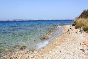 Apartments by the sea Sutomiscica, Ugljan - 912