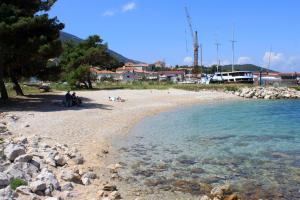 Apartments and rooms with parking space Nerezine, Losinj - 2506 