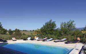 4 Bedroom Awesome Home In Apt