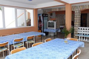 Apartment Metajna 527f