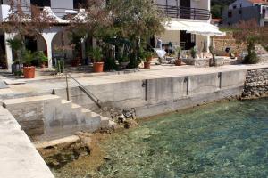Apartments by the sea Stara Novalja, Pag - 17042 