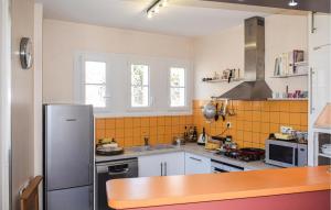 Maisons de vacances Amazing Home In Royan With Wifi : photos des chambres