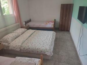 Apartment with Garden View room in Apartments Nebojša