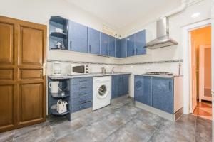 Grand Latina Apartment