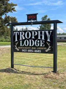 Trophy Lodge Accommodations - Delta Junction