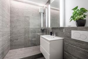 LAAX Homes - Val Signina 4-3