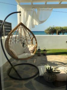 Longbeachvillas 2 Thesia beachfront villa