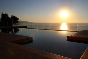 Villa DAMMUSO by Local House - private villa infinity pool & seaview