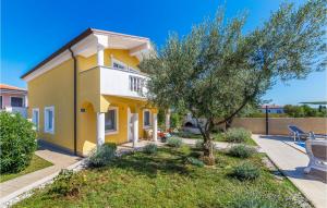 Awesome Apartment In Buje With Kitchen