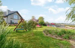 Nice Home In Mscice With Lake View - Mścice