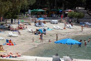 Apartments with a parking space Mali Losinj, Losinj - 19706