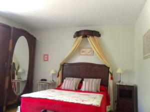 Hotels Logis Hostellerie du Clos Pite : Chambre Double