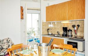 Appartements Beautiful apartment in Le Barcars with 1 Bedrooms and WiFi : photos des chambres