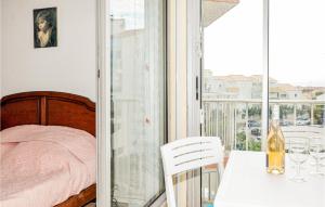 Appartements Beautiful apartment in Le Barcars with 1 Bedrooms and WiFi : photos des chambres