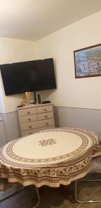 Appartements Maison de Ville PEZENAS : photos des chambres